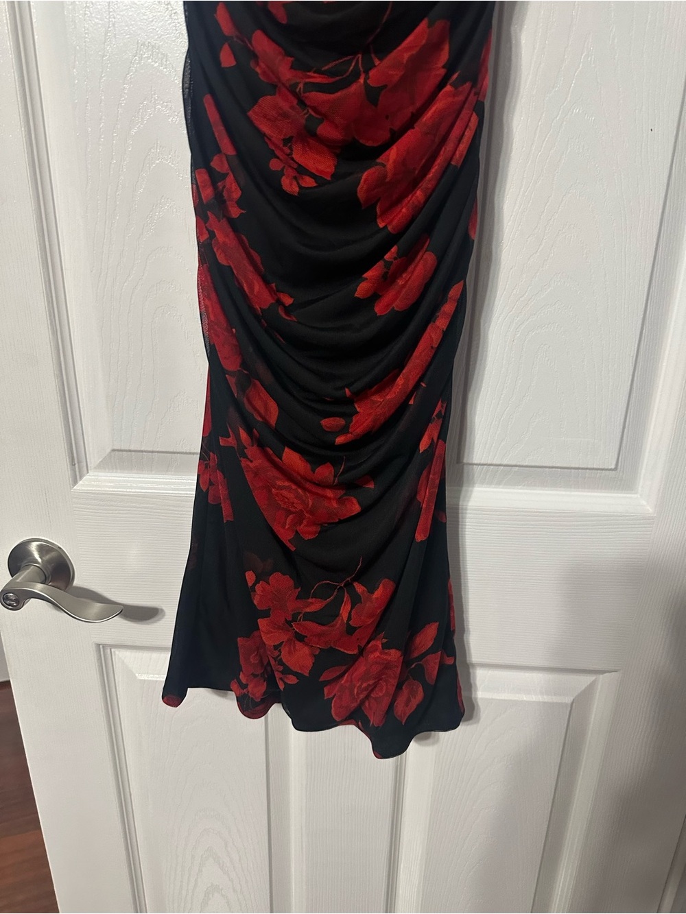 NWT Premier Amour One-Shoulder Ruched Black Dress with Red Floral Print - Picture 3 of 13
